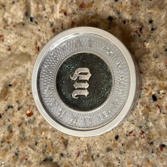 Urban Decay eyeshadow- zodiac - Picture 3 of 4